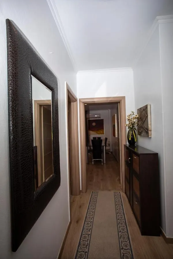 Apartment 골렘