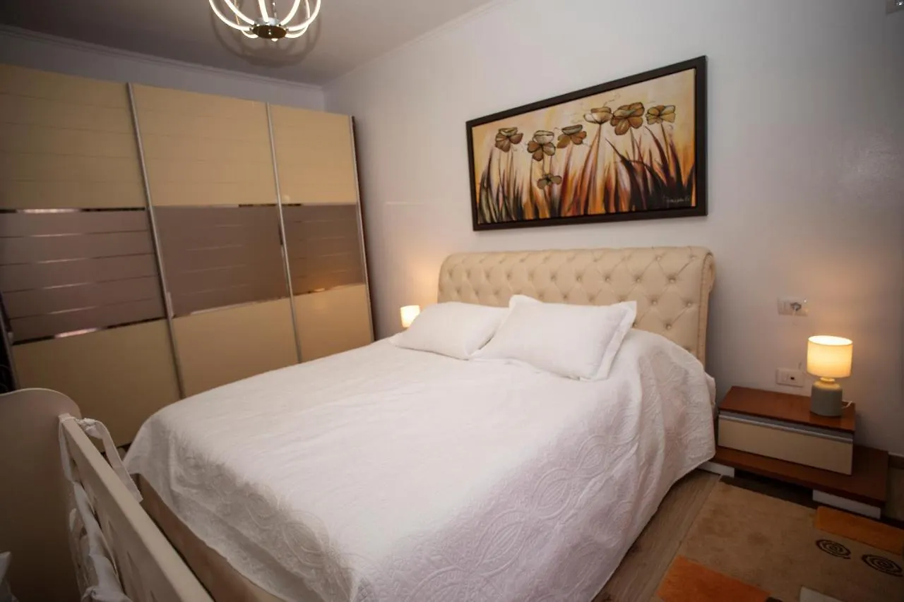 Apartment 골렘 0*,  알바니아